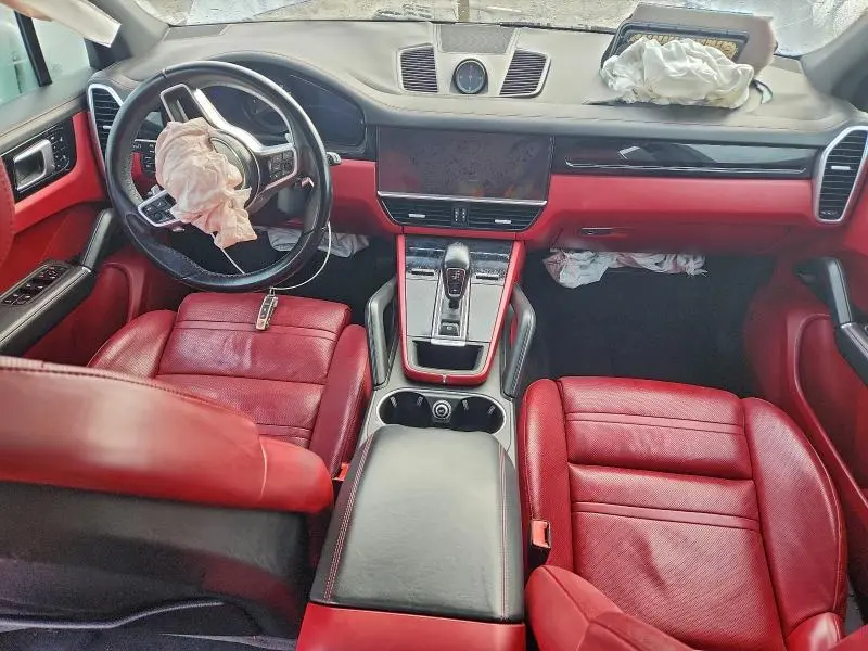 2019 PORSCHE CAYENNE   