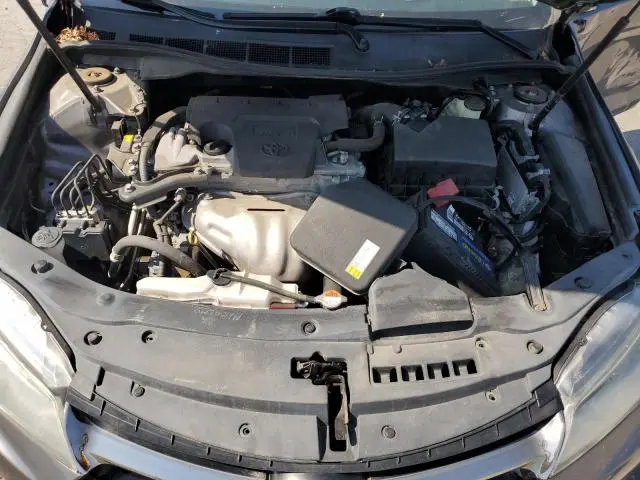 2016 TOYOTA CAMRY LE  