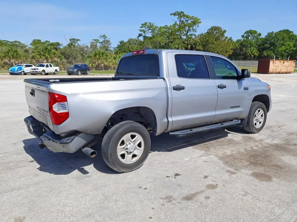 2021 TOYOTA TUNDRA CREWMAX SR5  