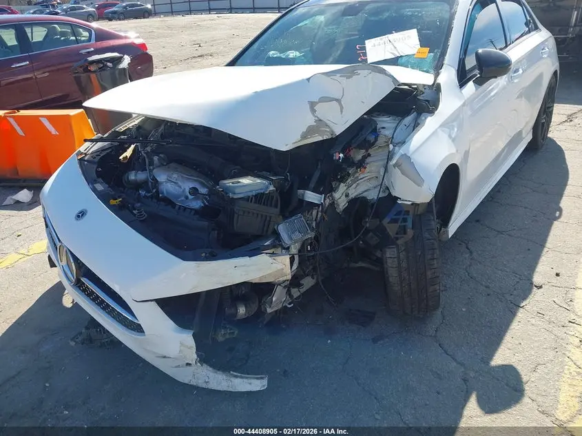2021 MERCEDES-BENZ A 220  