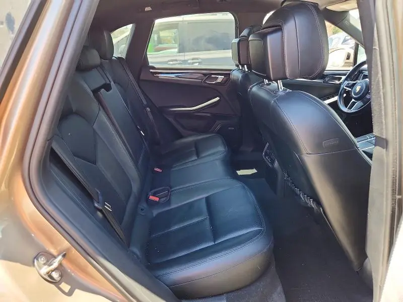 2017 PORSCHE MACAN S  