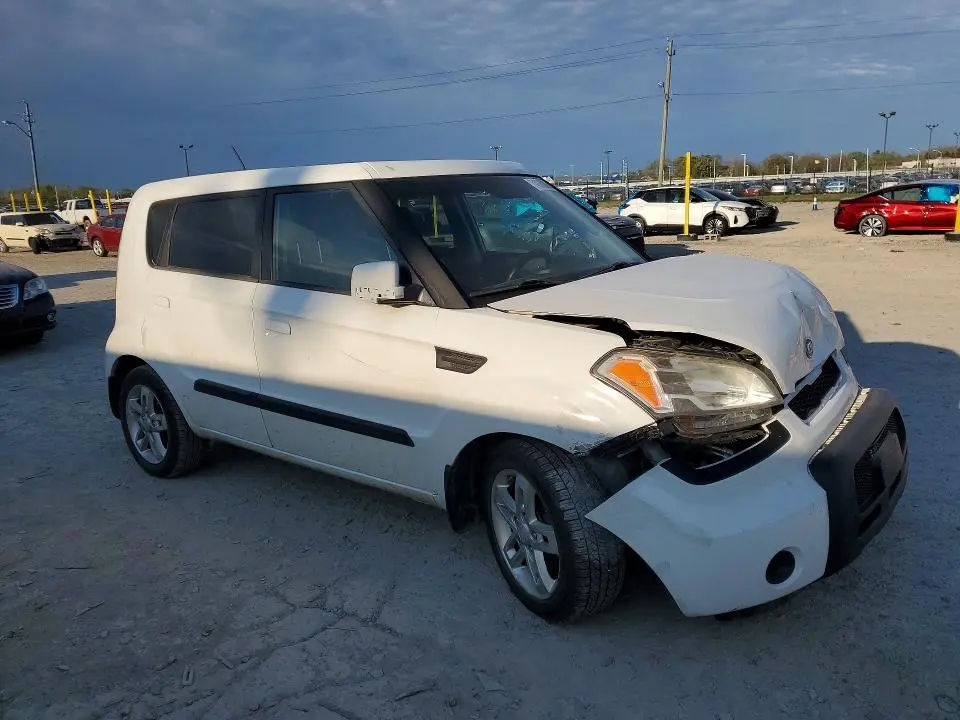 2010 KIA SOUL +  