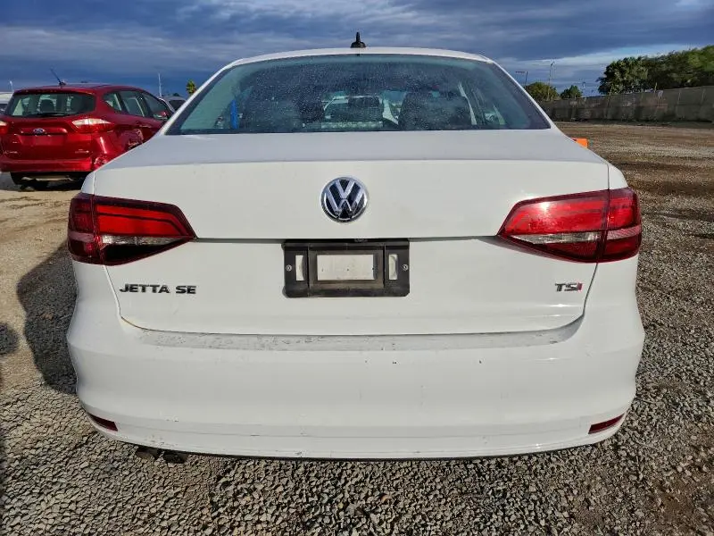 2018 VOLKSWAGEN JETTA SE  