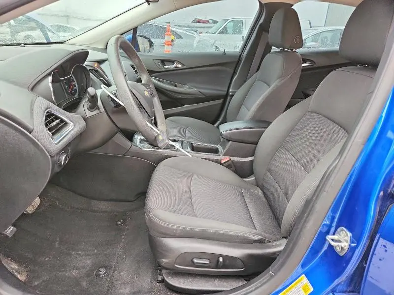 2017 CHEVROLET CRUZE LT  