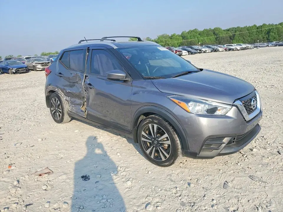 2018 NISSAN KICKS SV  