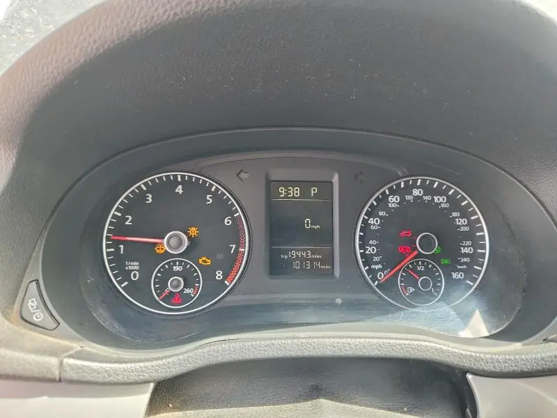 2014 VOLKSWAGEN PASSAT S  