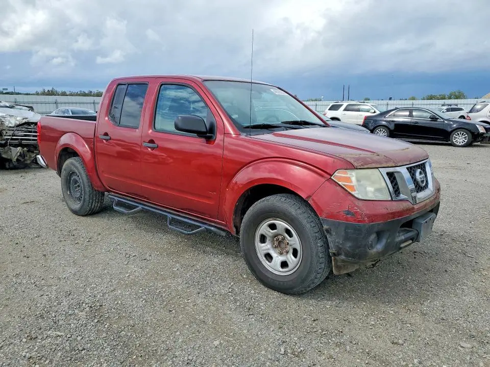 2014 NISSAN FRONTIER S  