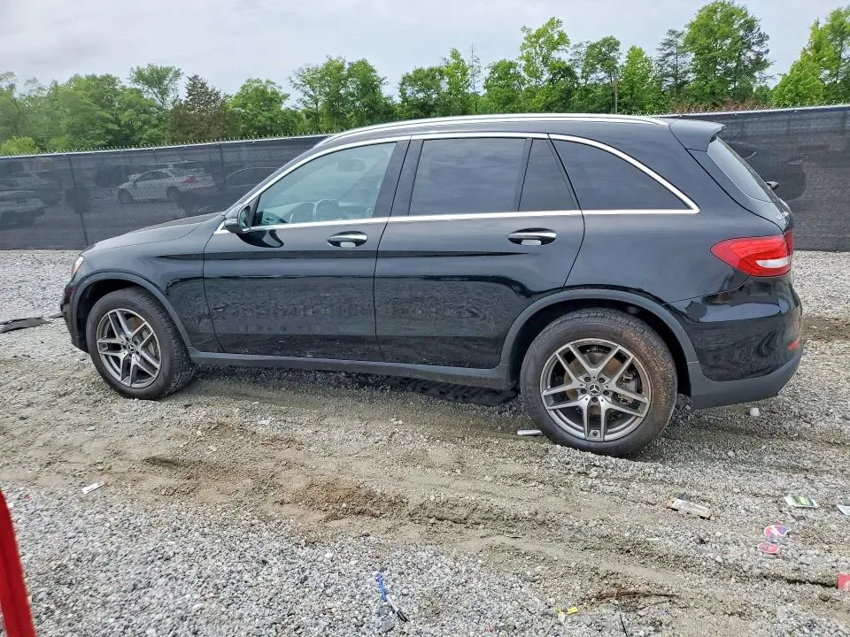 2017 MERCEDES-BENZ GLC 300  