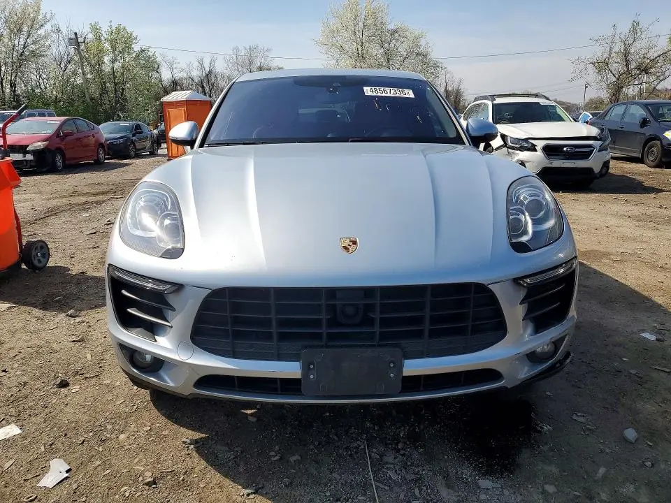 2018 PORSCHE MACAN   