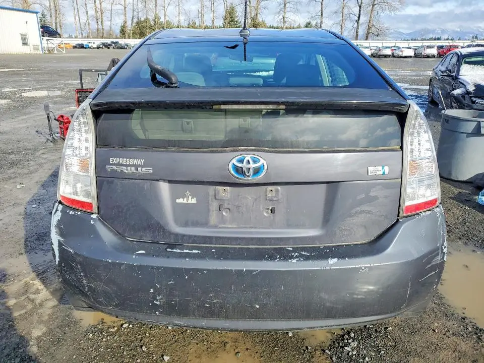 2011 TOYOTA PRIUS TWO  