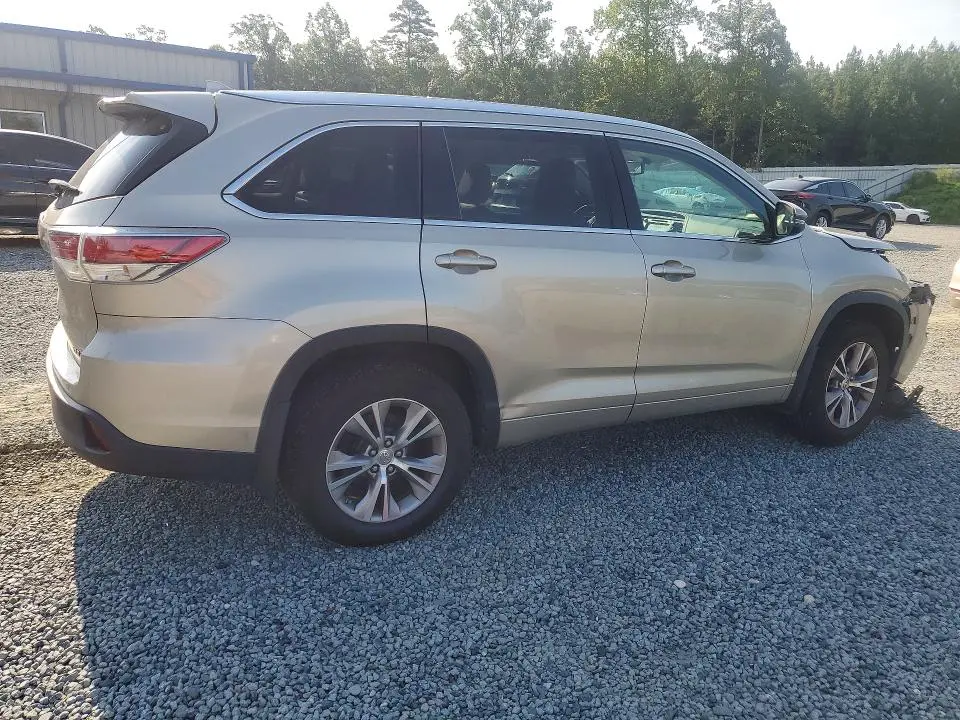 2014 TOYOTA HIGHLANDER XLE  