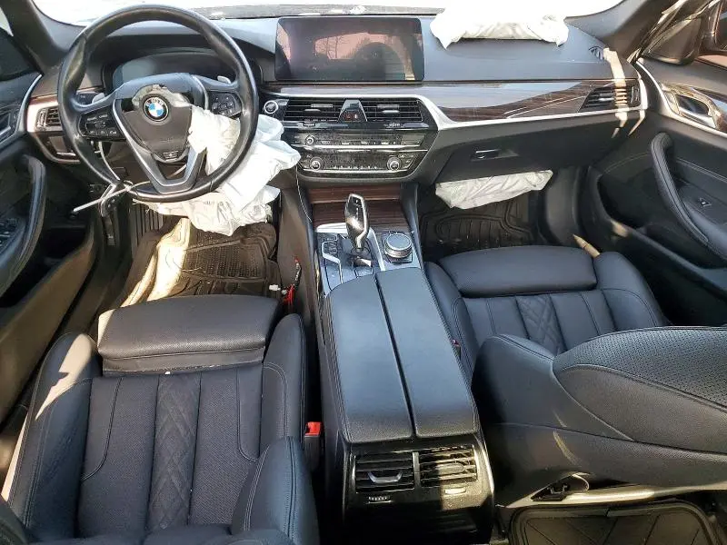 2021 BMW 530 XI  