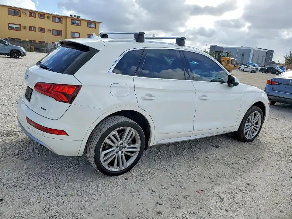 2020 AUDI Q5 PREMIUM PLUS  