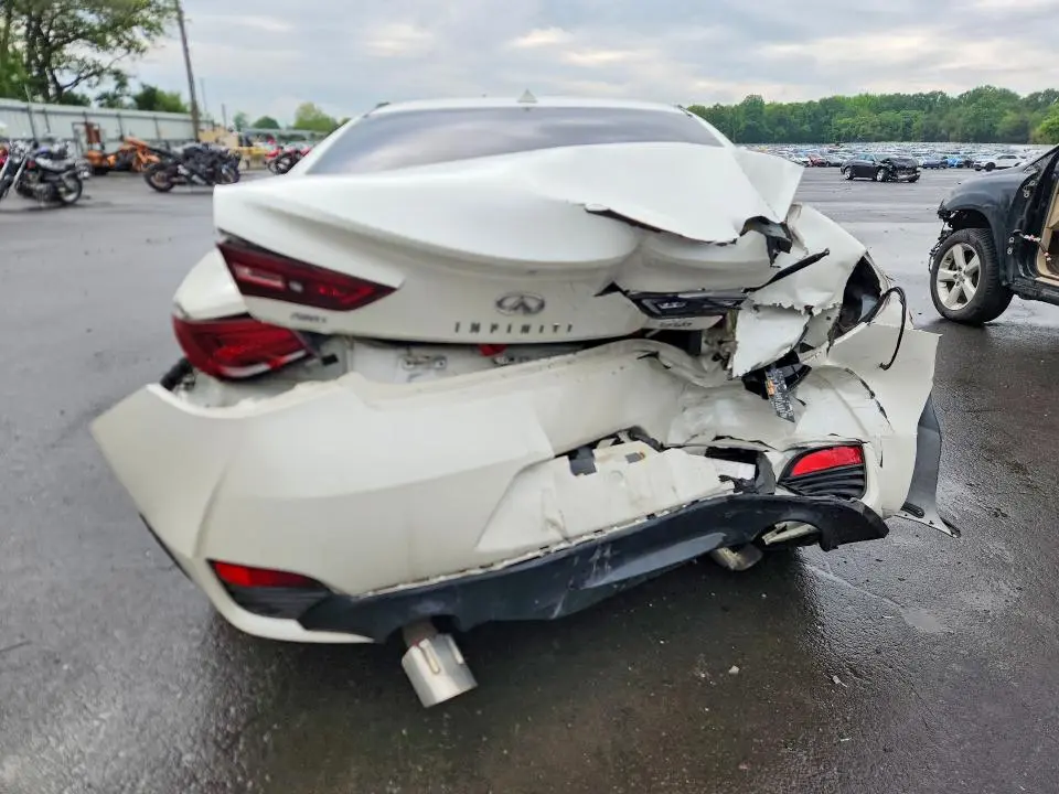2018 INFINITI Q60 3.0T LUXE  