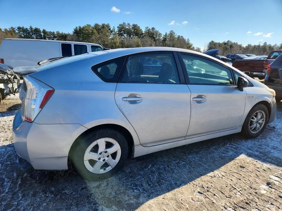 2011 TOYOTA PRIUS   