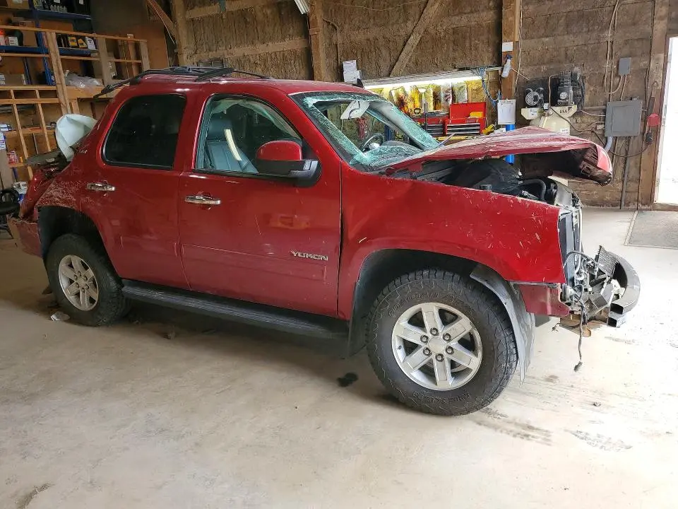 2013 GMC YUKON SLT  