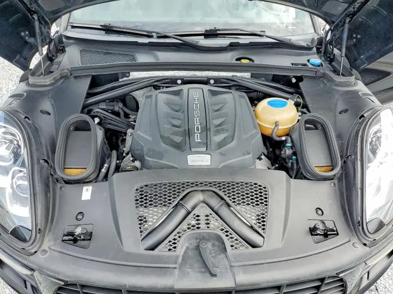 2015 PORSCHE MACAN S  