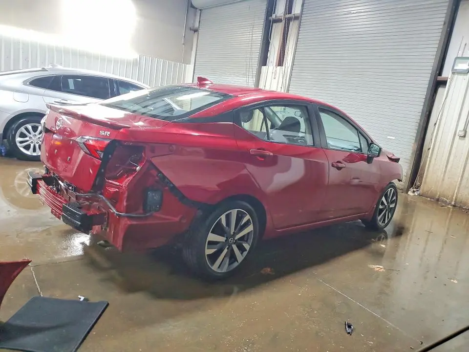 2020 NISSAN VERSA SR  