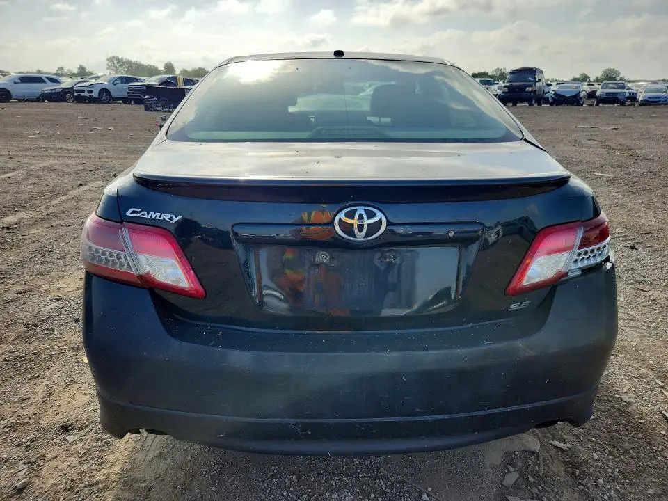 2010 TOYOTA CAMRY LE  
