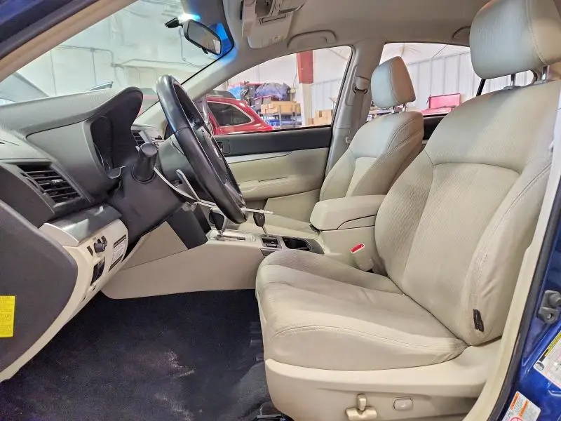 2010 SUBARU LEGACY 2.5I PREMIUM  