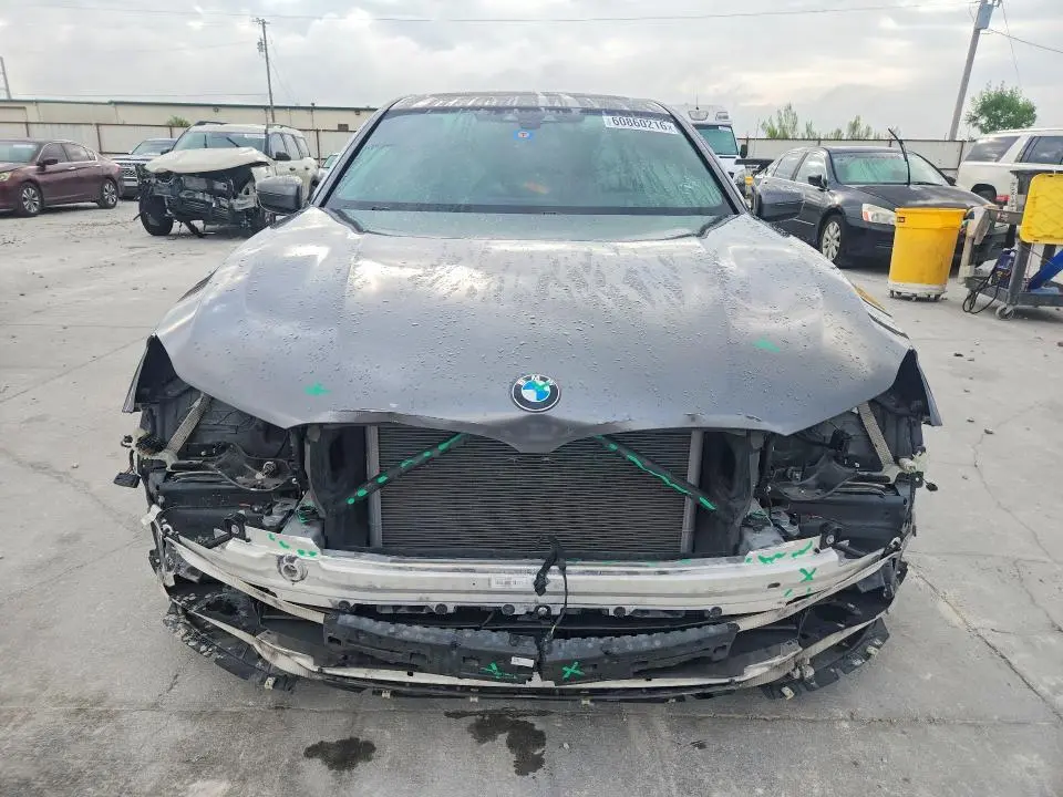 2018 BMW 750 I  