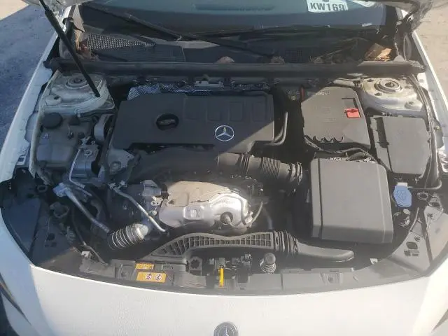 2021 MERCEDES-BENZ A 220  
