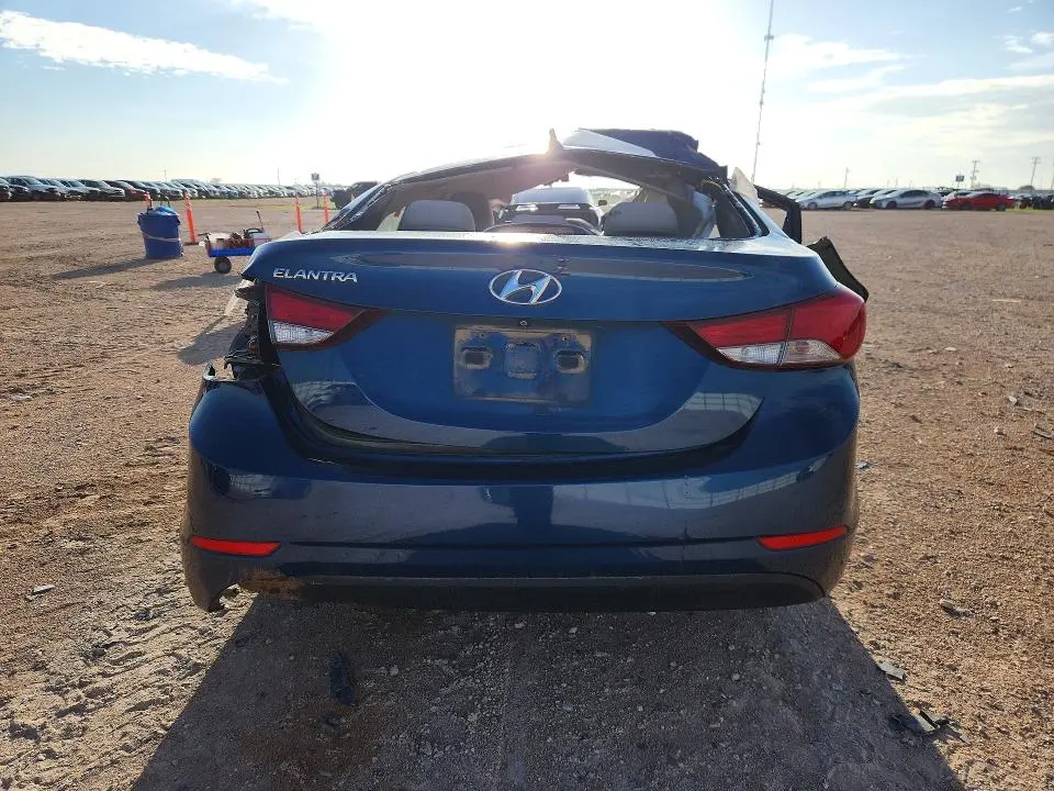 2014 HYUNDAI ELANTRA SE  