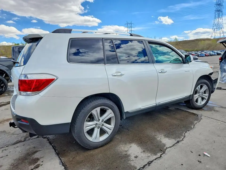 2013 TOYOTA HIGHLANDER LIMITED  