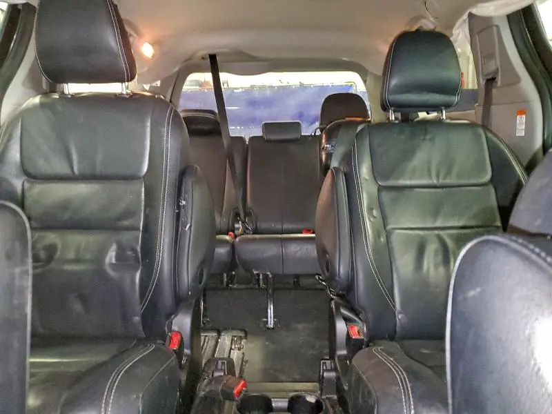 2015 TOYOTA SIENNA SPORT  