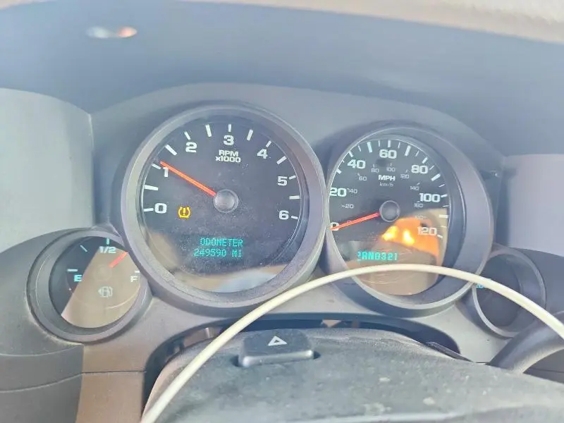 2011 CHEVROLET SILVERADO C1500 LS  