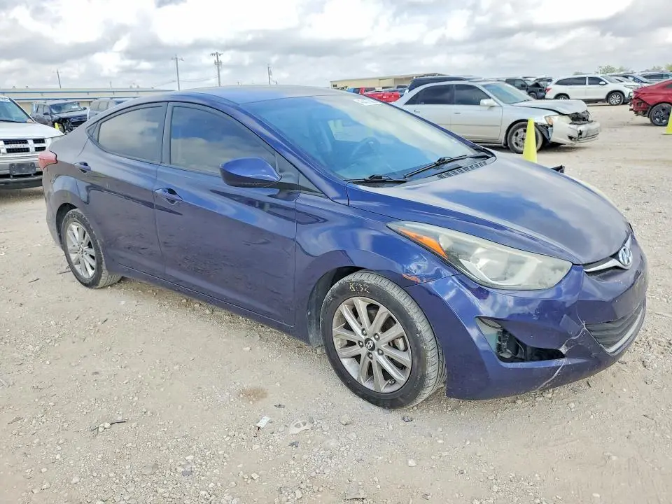 2014 HYUNDAI ELANTRA SE  
