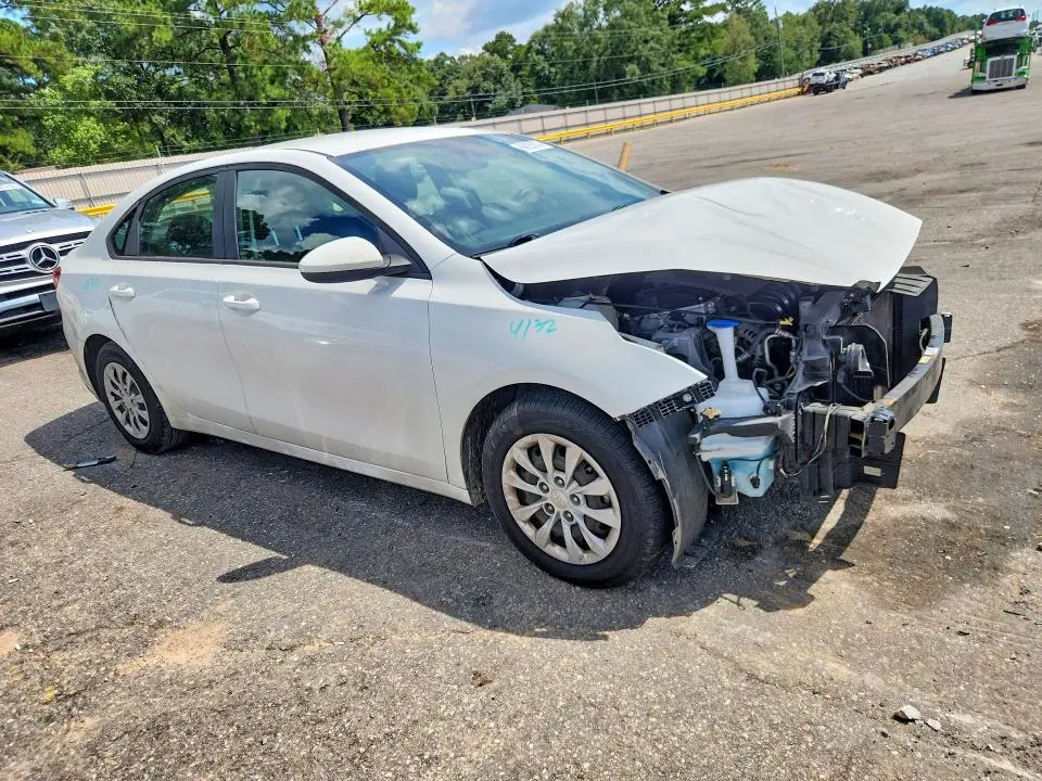 2021 KIA FORTE FE  