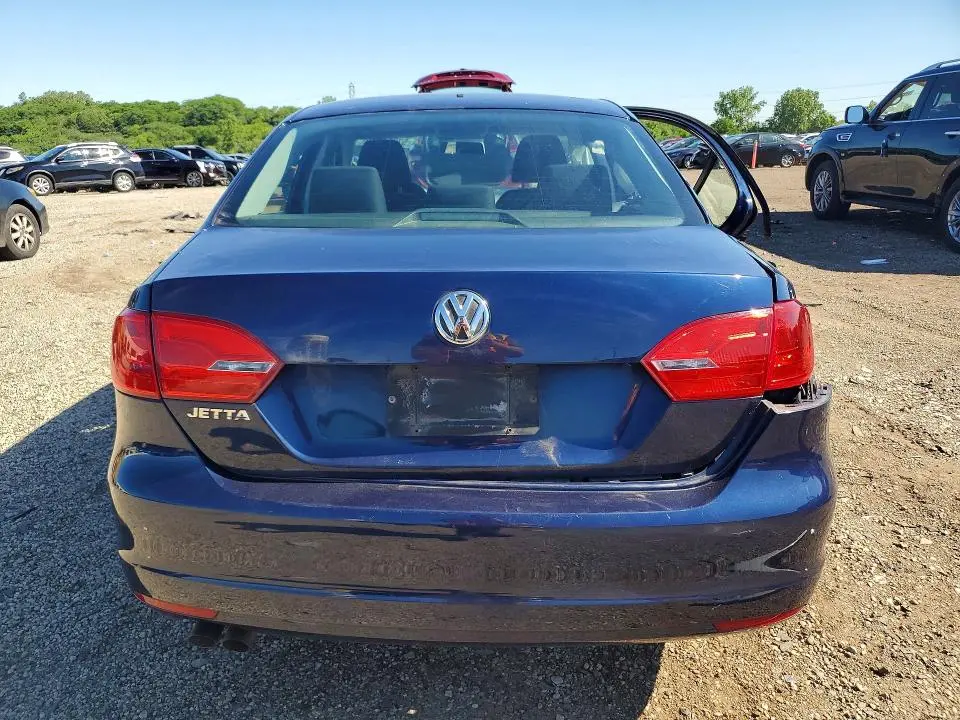 2014 VOLKSWAGEN JETTA BASE/S  