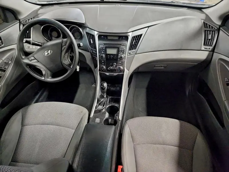 2011 HYUNDAI SONATA GLS  