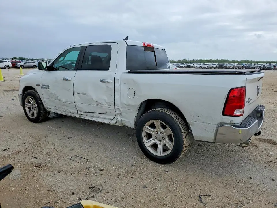 2017 RAM 1500 SLT  