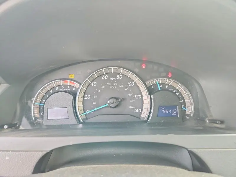 2012 TOYOTA CAMRY SE  