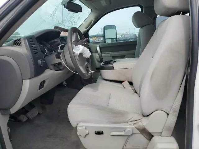 2013 GMC SIERRA K2500 SLE  