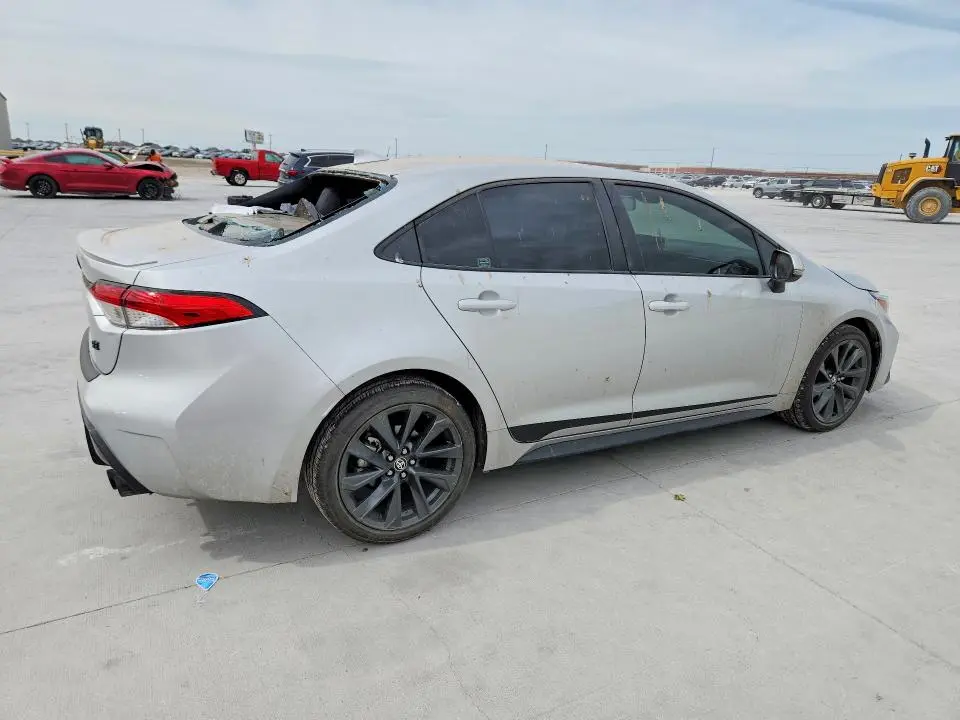 2024 TOYOTA COROLLA SE  