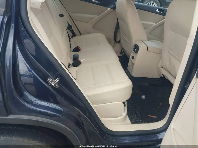 2016 VOLKSWAGEN TIGUAN S