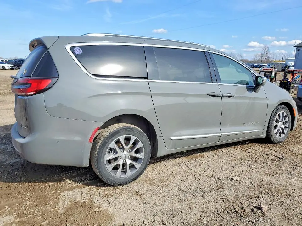 2021 CHRYSLER PACIFICA HYBRID PINNACLE  