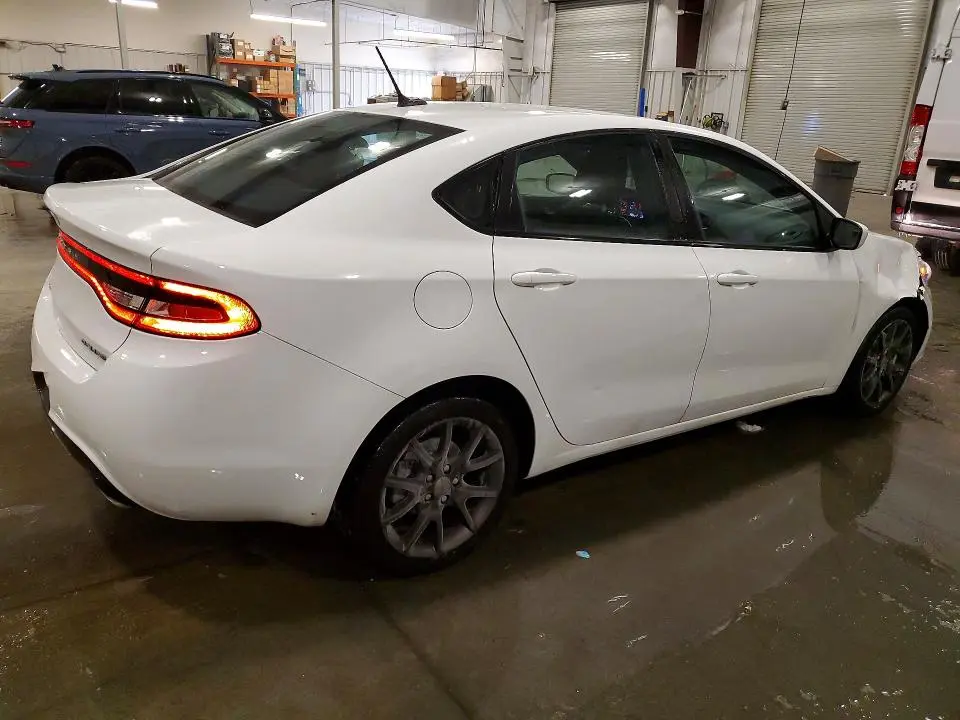 2015 DODGE DART SXT  