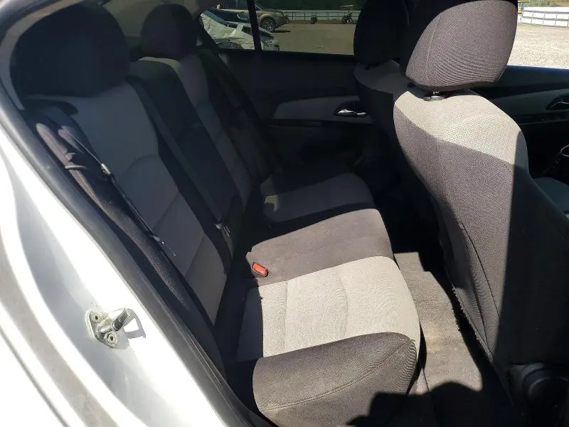 2012 CHEVROLET CRUZE LS  