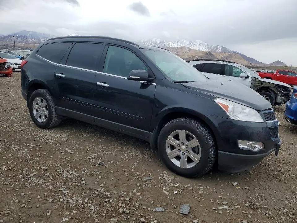 2011 CHEVROLET TRAVERSE LT  