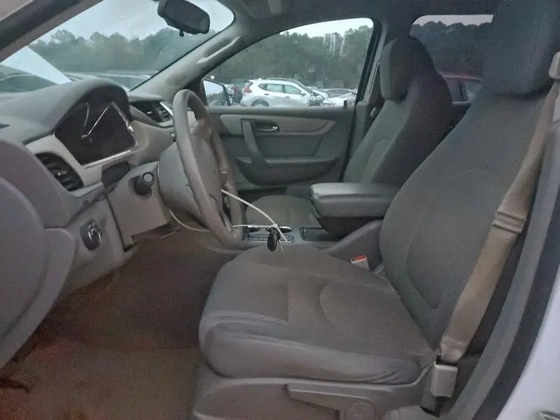 2017 CHEVROLET TRAVERSE LS  