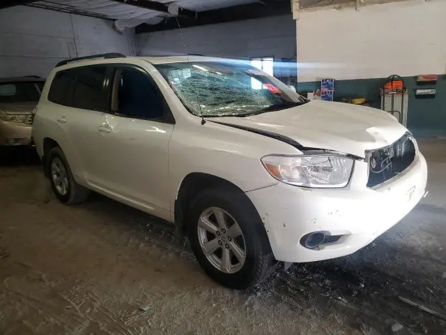 2010 TOYOTA HIGHLANDER   