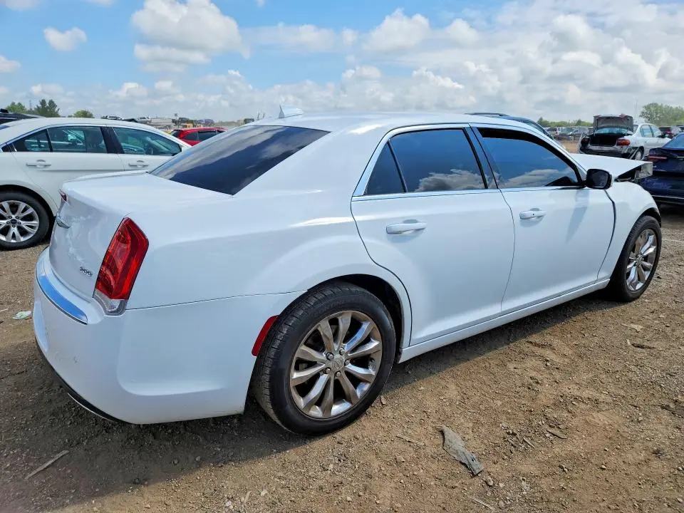 2015 CHRYSLER 300 LIMITED  