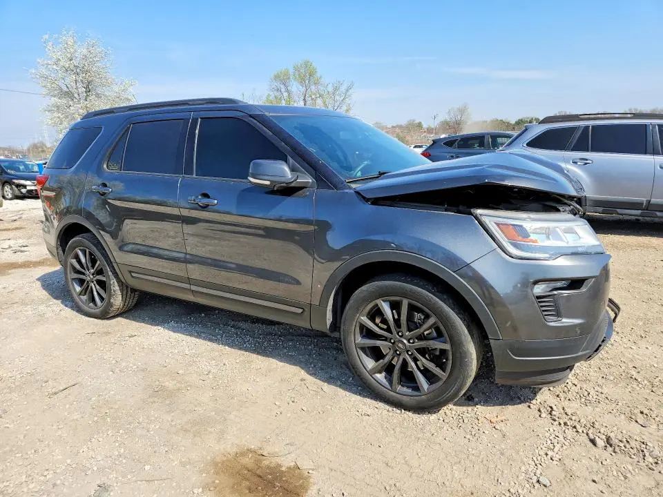 2018 FORD EXPLORER XLT  