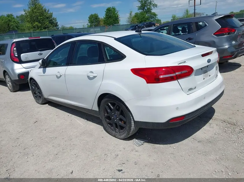 2016 FORD FOCUS SE