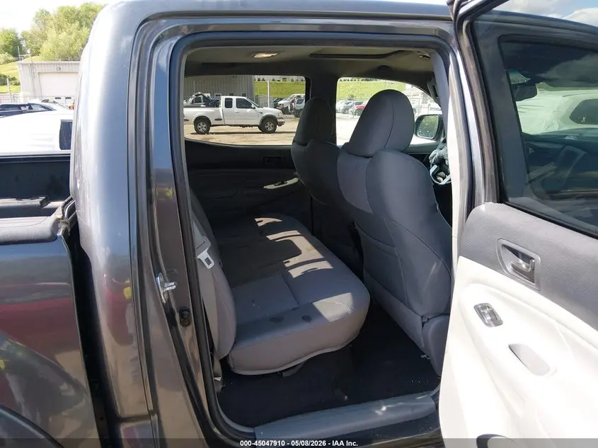 2013 TOYOTA TACOMA BASE V6