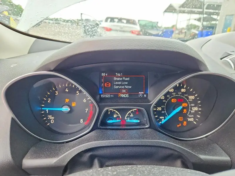 2017 FORD ESCAPE SE  